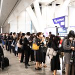 お菓子コーナーの行列